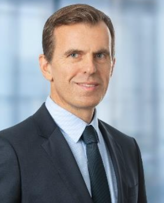 Portraitfoto von Robert Vranitzky